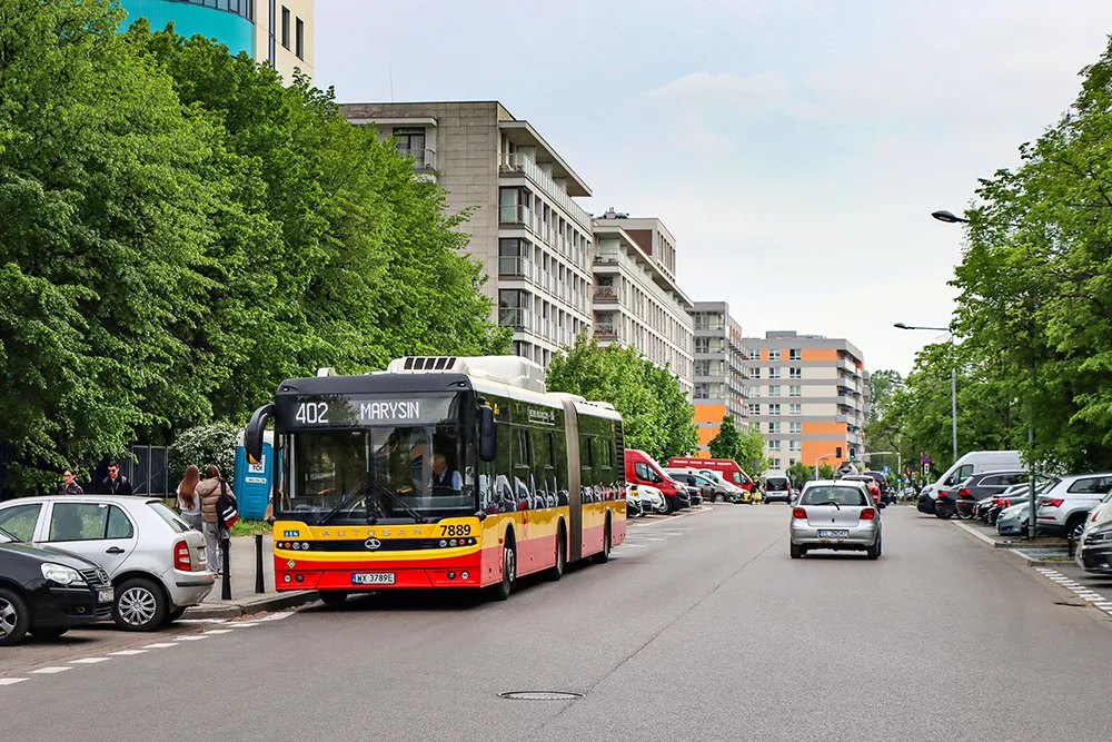 Autobus wjechał w przejście podziemne przy Dworcu Zachodnim w Warszawie. Byli ranni i duże utrudnienia