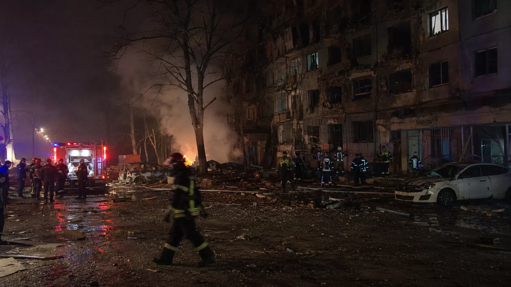 Rosja uderzyła w Kijów rakietami balistycznymi. Pożary i ofiary w stolicy Ukrainy