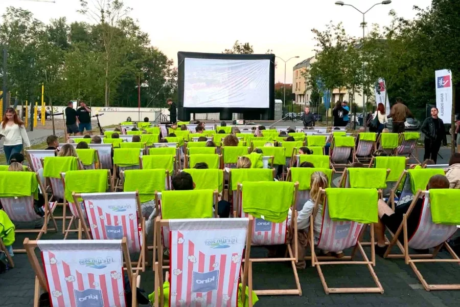 „8 Mila” pod chmurką. Kino na Leżakach zawita do Wielgowa