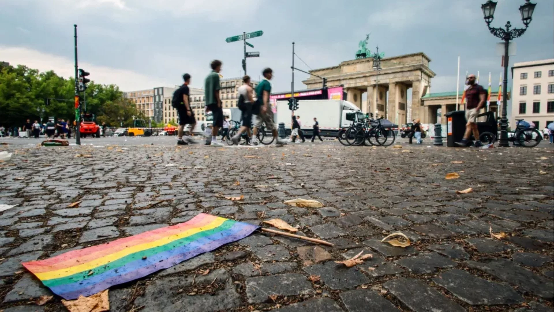 Atak terrorystyczny w Berlinie. Auto wjechało w ludzi przy CSD, są doniesienia o zastrzeleniu zamachowca