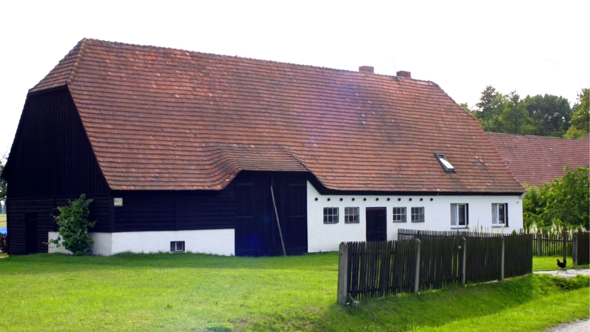 Budynek w Ostaszowie