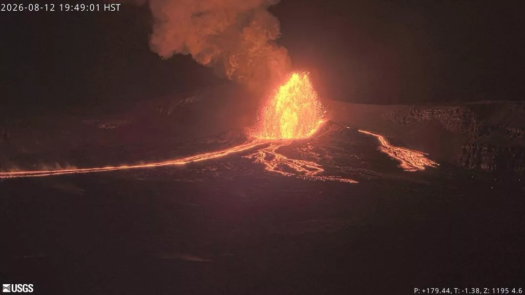 Wulkany pozostają aktywne. Etna wyrzuca popiół, na Hawajach rozpoczął się kolejny epizod erupcji