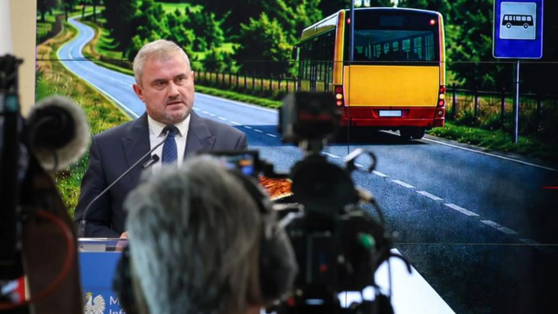 Prezydent zawetował reformę transportu publicznego. Miała gwarantować minimalną liczbę połączeń
