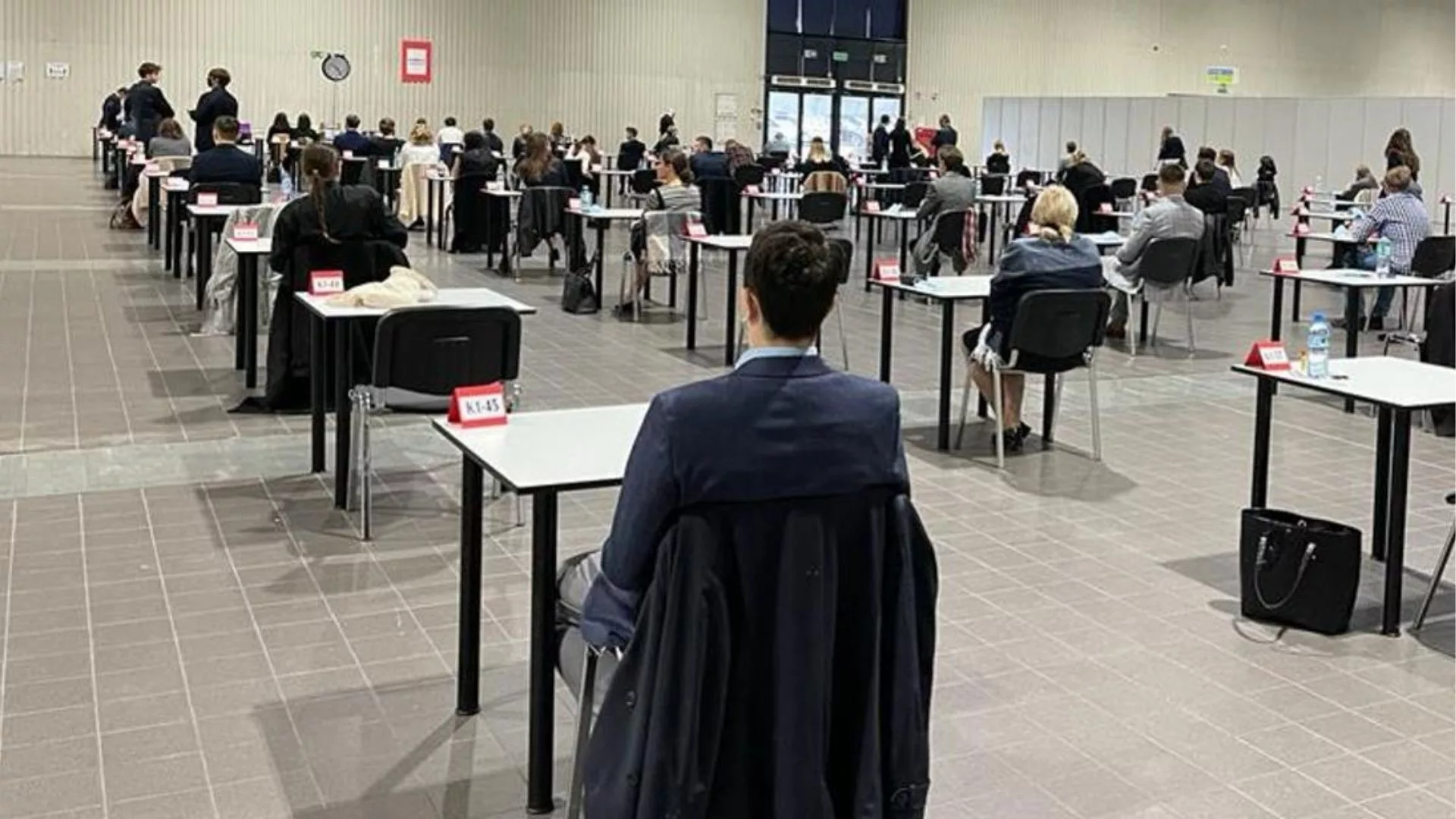 Prawie 6 tys. kandydatów na aplikacje prawnicze. Najwięcej chętnych na radcowską