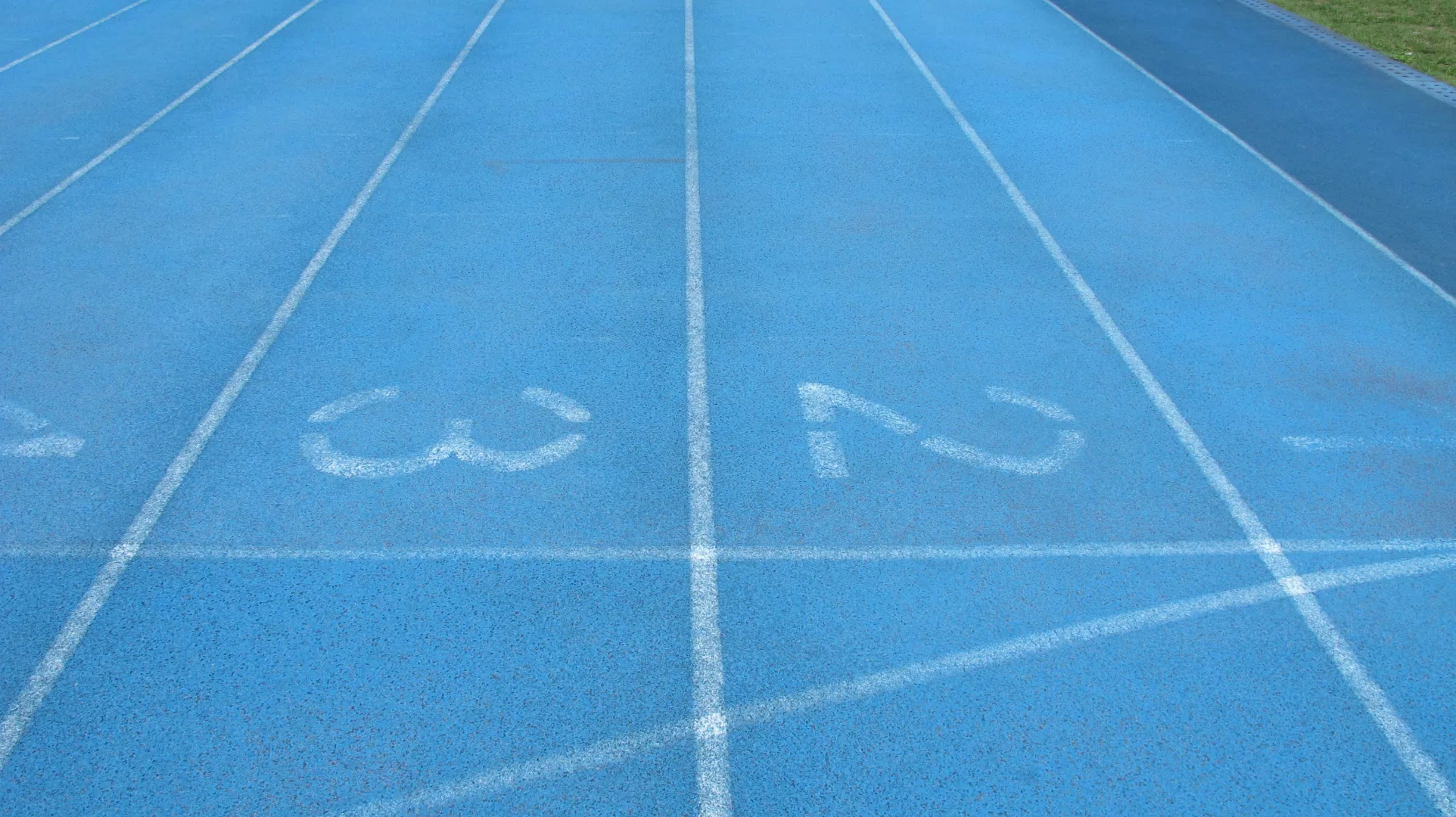 Toruń udostępnia mieszkańcom stadion za darmo. Wystarczy kod QR