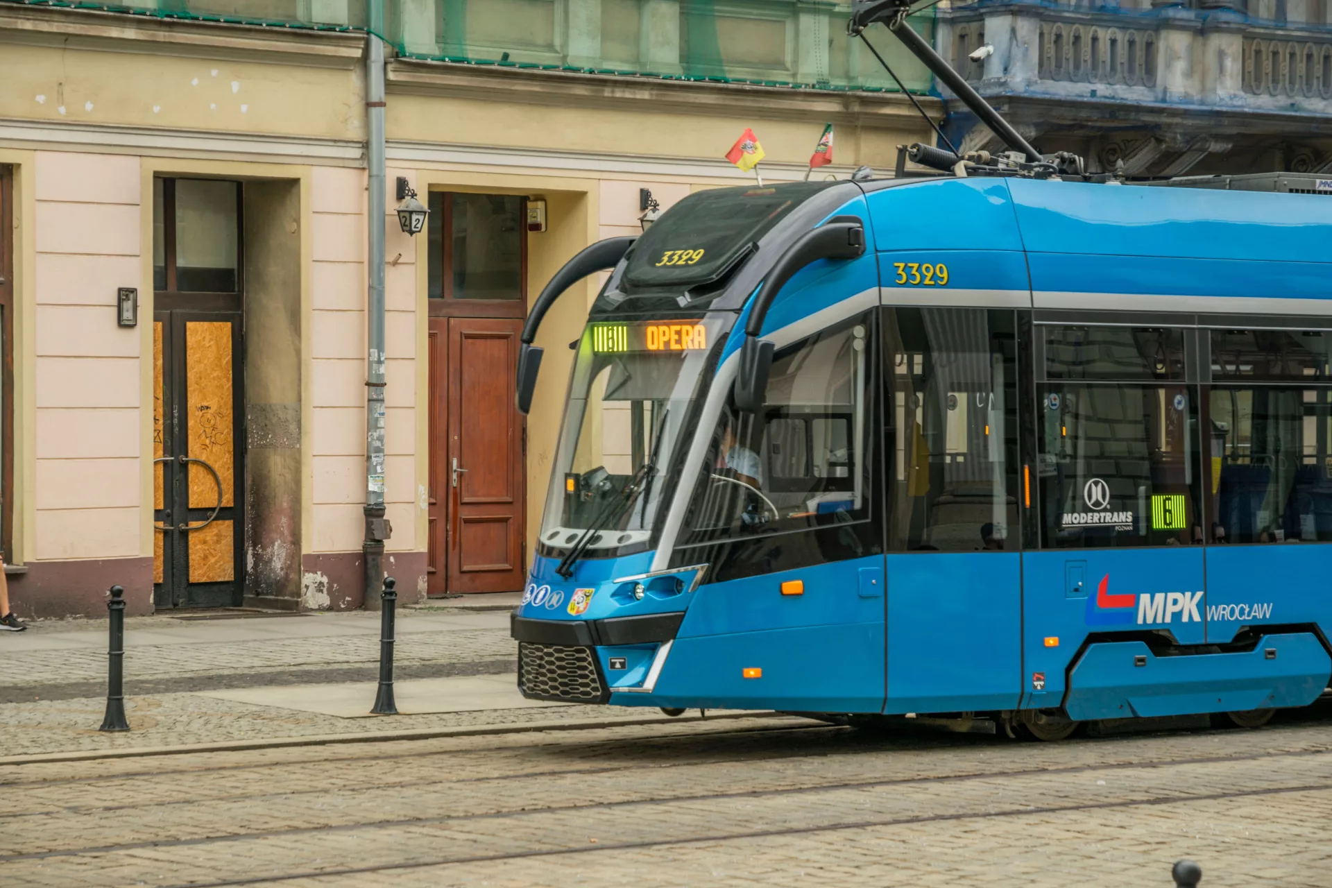 Wrocław szykuje „Urbancard dla biznesu”. Pracodawcy kupią tańsze bilety dla pracowników