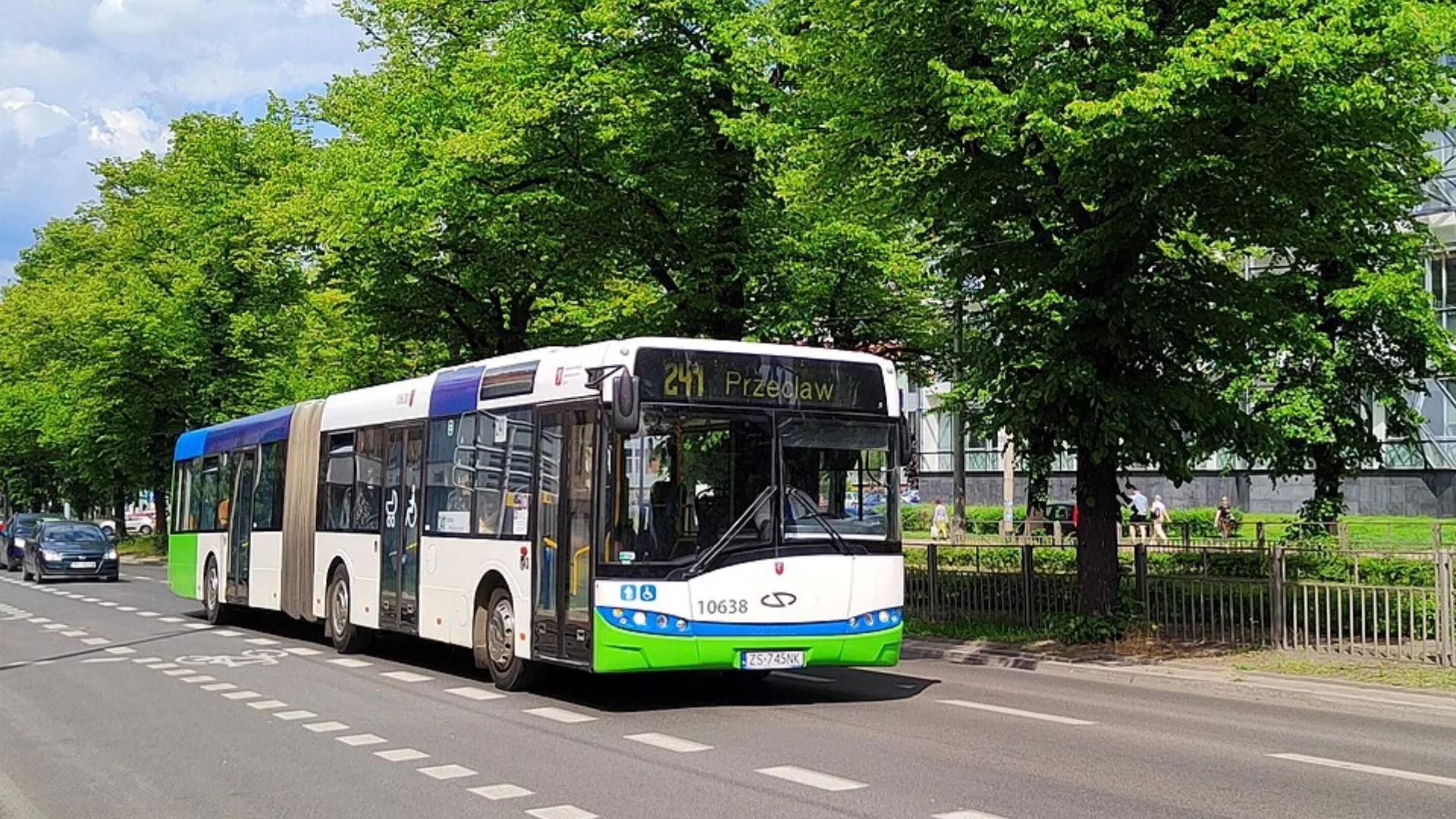 Szczecin odrzucił roczny bilet studencki. Sprawdziliśmy, jak wygląda to w innych miastach