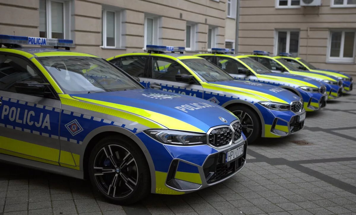 380 KM i napęd 4x4. Wielkopolska policja dostała nowe BMW