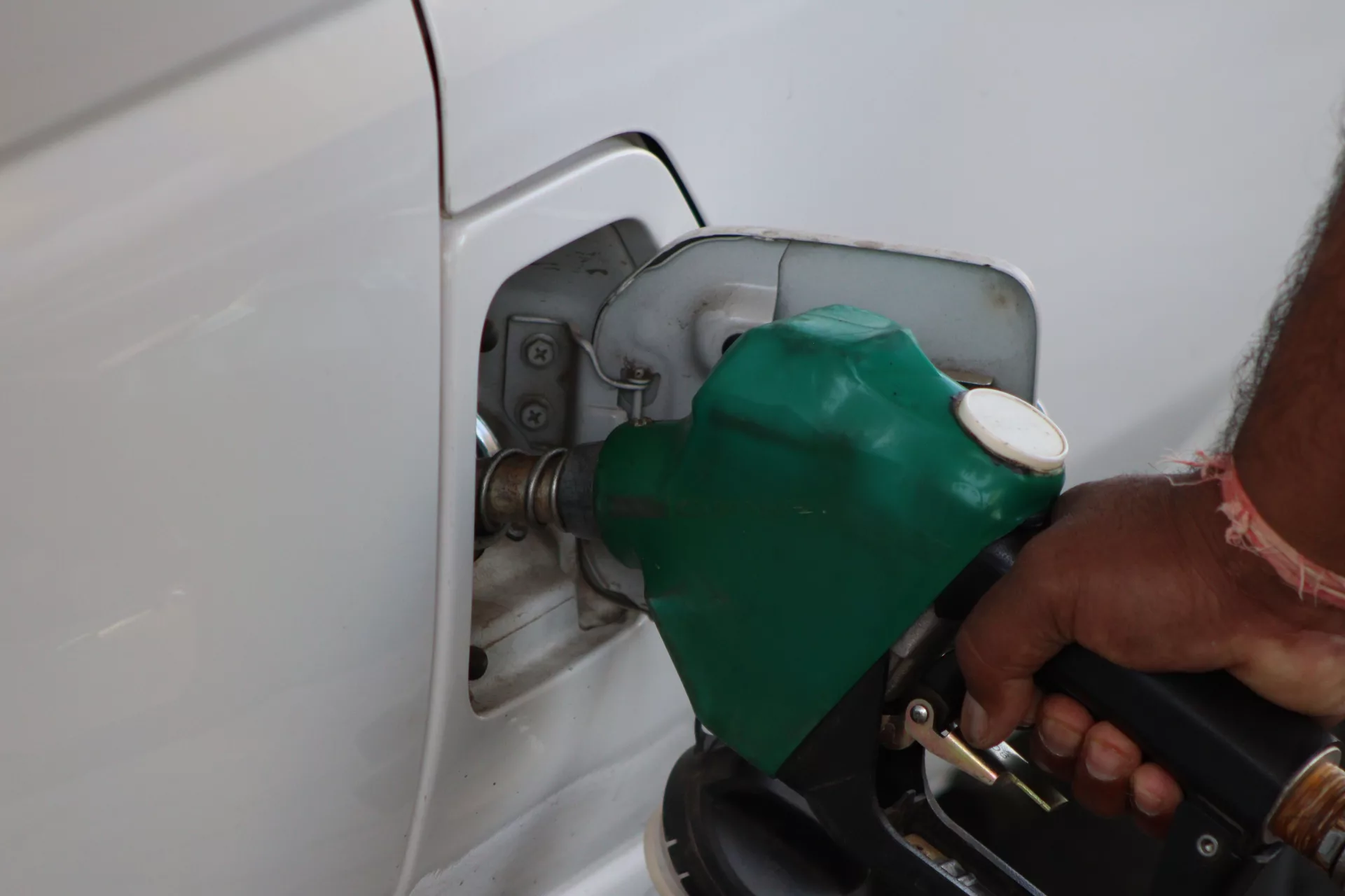 Diesel w Finlandii najdroższy w UE. Kierowcy naciskają na rząd, tysiące podpisów pod petycją